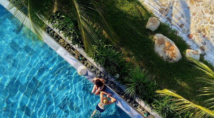 Tìm hiểu bể bơi vô cực là gì? Có nguy hiểm không? Bể bơi nào đẹp?